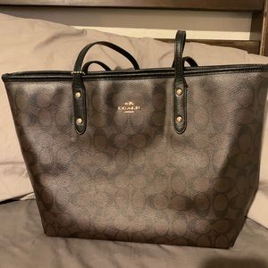 Coach City Zip Tote In Signature Brown/Black